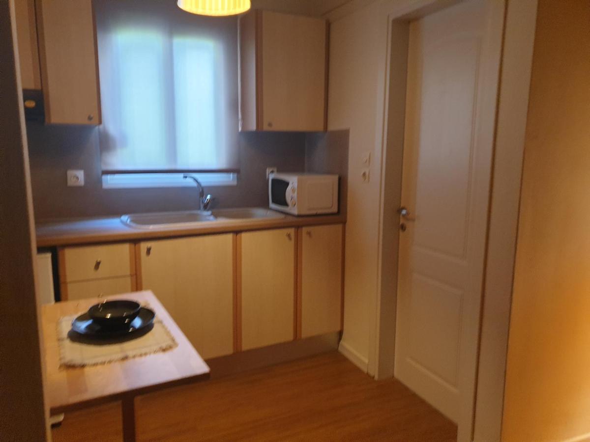 A Pleasent Small -Studio Close To The Port Of Volos Exteriör bild